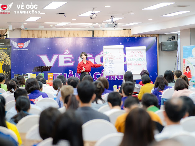 Sách của Mai Diệu Huyền về tư duy giàu có và làm chủ vô thức trong kinh doanh