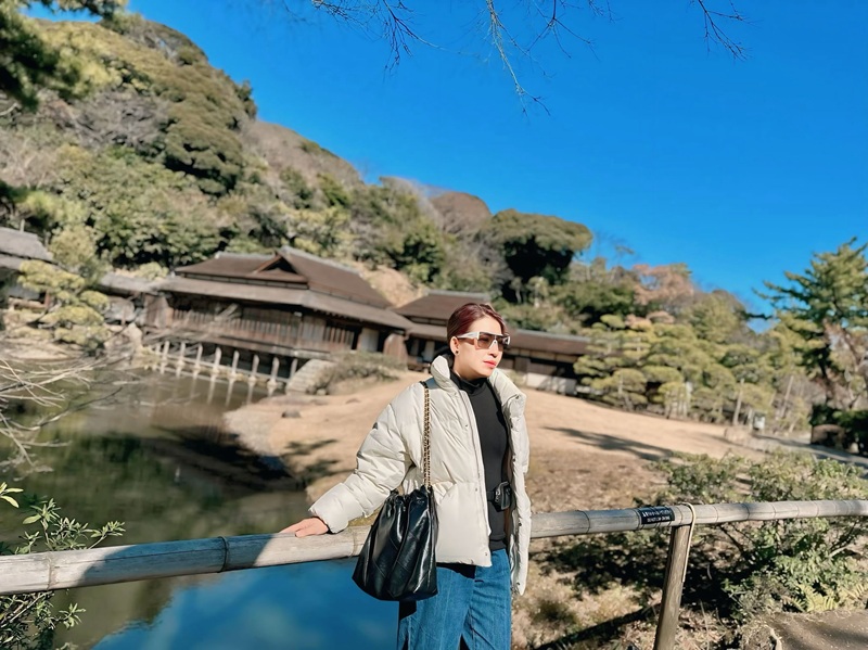 Nguyễn Thị Lan Phương Sang Trọng Quyến Rũ phát triển đội ngũ và mở rộng hệ thống kinh doanh online dài hạn